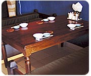 ���o����������񎏂Ԃ����I�X�X�����X�g�����E�J�t�F�E���H�����/��i����