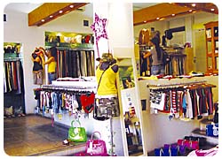 �A�i�b�v�@�X��